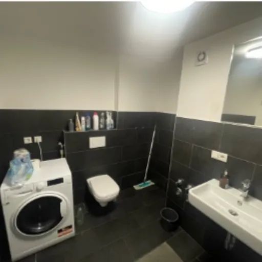 Helle 4-Zimmer-WG in Nürnberg – Conradtystraße 1 – Badezimmer