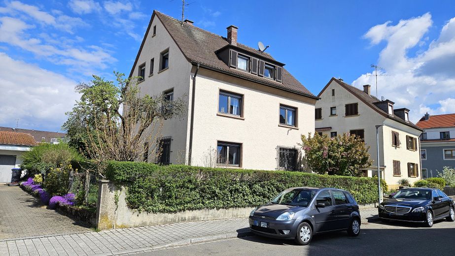 Großzügige 5,5-Zimmer-Maisonette mit Hauscharakter und viel Platz für die Familie – Gebäude S-W