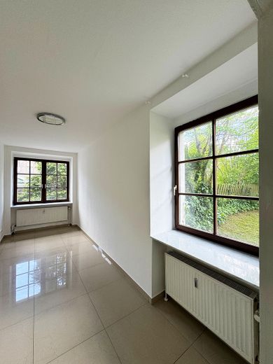 Modern sanierte 2-Zimmer-Souterrainwohnung in Duisburg – Foto 3