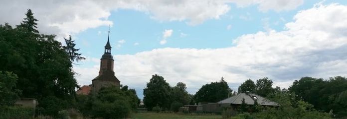 Baugrundstück auf dem Land zu verkaufen