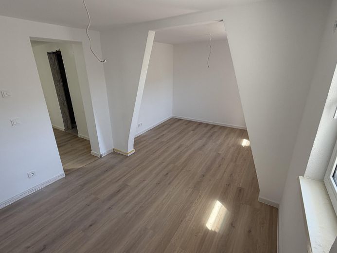 Schmuckstück: "Haus in Haus" - 4 Zimmer 2 Bäder, Küche und Gäste WC – फोटो 13