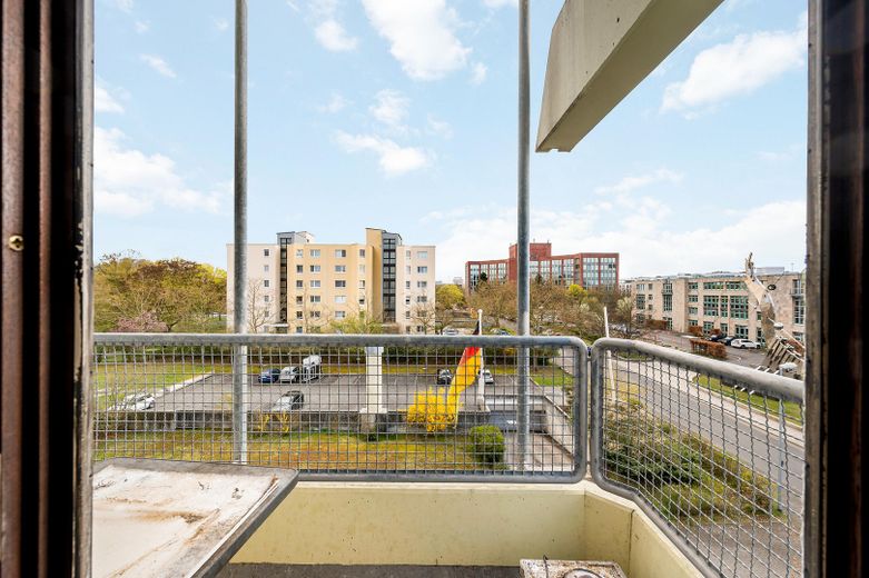 exklusive 6,2% Rendite, gut vermietete helle Wohg.+Balkon +Kellerraum + Stellpl. ohne Makler, #3012 – Foto 7