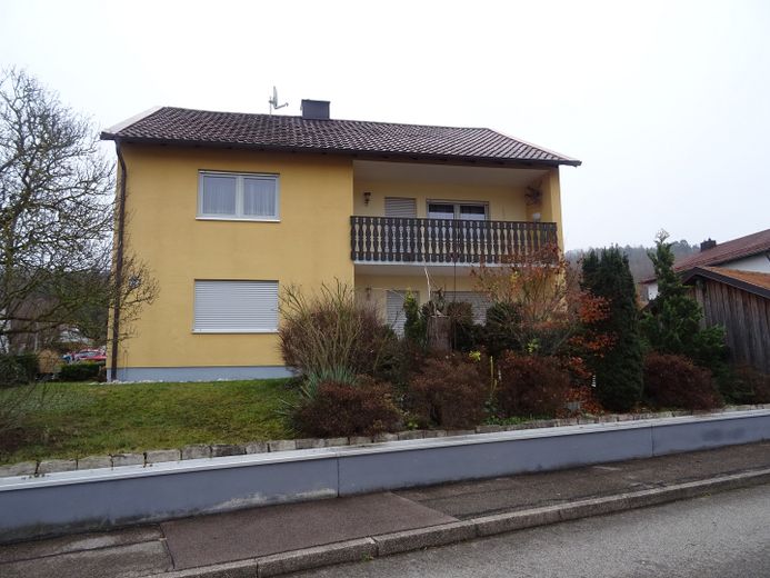 Straßenseite 1