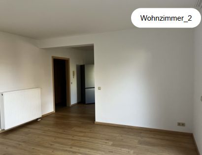 Exklusive 2-Raum Wohnung mit Terrasse/Garten, Stellplatz und EBK – Wohnzimmer
