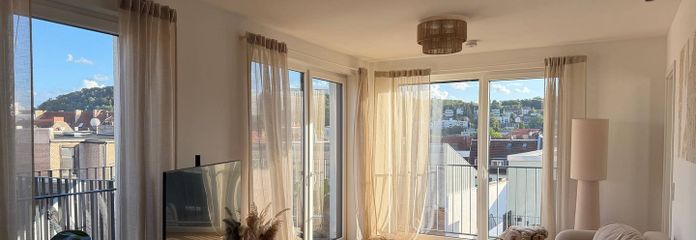 Wohnen mit Wohlfühlfaktor: Helle 3-Zimmer-Wohnung mit Balkon und Einbauküche – Ansicht I: Wohnbereich