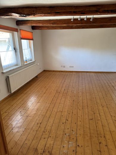 Sanierte 3-Zimmerwohnung mit Altbaucharme – Schlafzimmer