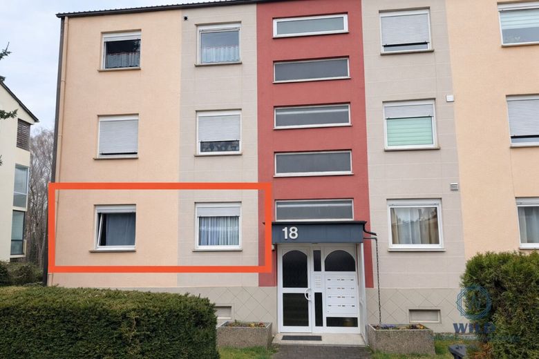 Charmante 3-Zimmer-Wohnung mit Balkon und Blick ins Grüne und Hobbyraum in Saarlouis – Hausansicht