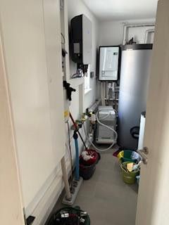 3,5 Zimmer DG- ETW im neuw. 2-FH, 91220 Schnaittach  EB 11/23 incl. Gartenanteil/Garage uvm. – HAR EG