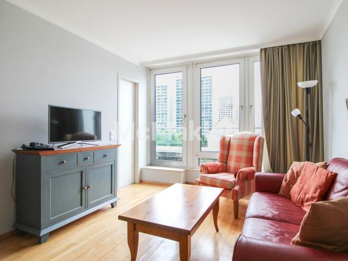 Wohnen über den Dächern Berlins mit Blick auf den Fernsehturm, Concierge Service & TG-Stellplatz – Foto 1