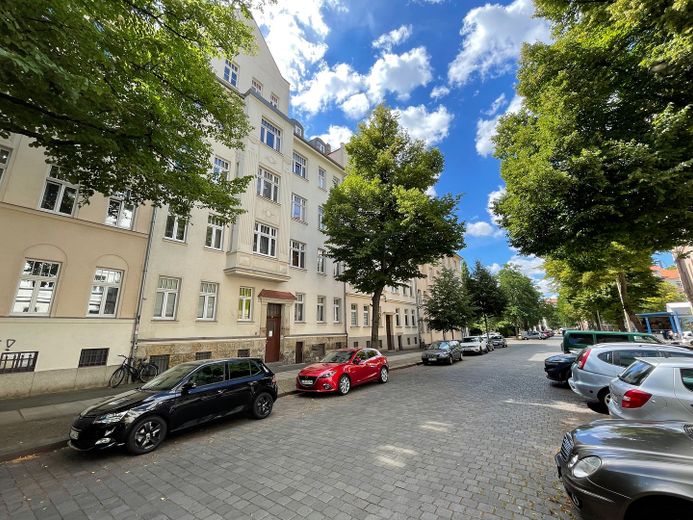 Großzügige Eigentumswohnung Maisonette - im Leipziger Südosten (Anger-Crottendorf) – Straßenansicht