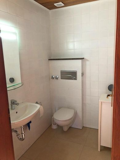 Gewerbewohnung, Büro, Stuttgart Plieningen 133qm. Nur Gewerblich. – Gäste WC