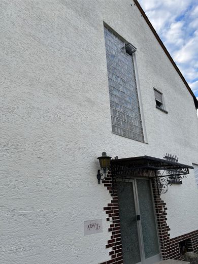Casa plurifamiliare - vicino a Francoforte sul Meno - da ristrutturare – Hauseingang