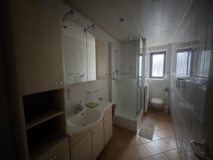 BADEZIMMER OG