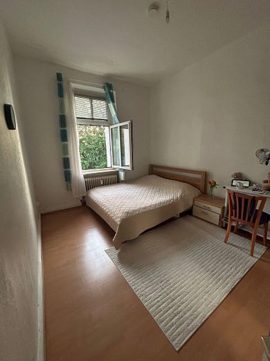 Praktisch geschnittene 3-Zimmer-Wohnung in verkehrsgünstiger Lage von OB-Lirich zu vermieten – Foto 3