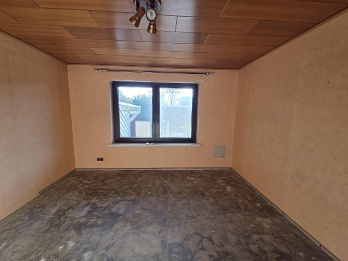 das andere Schlaf-/Kinderzimme