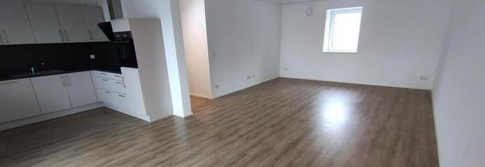 Modern Living in Wassertrüdingen: 2-Room Apartment with Balcony