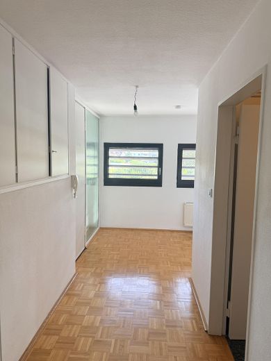 Ankommen und wohlfühlen: Helle 2-Zimmer-Wohnung im Zweifamilienhaus in Herne-Eickel – Flur