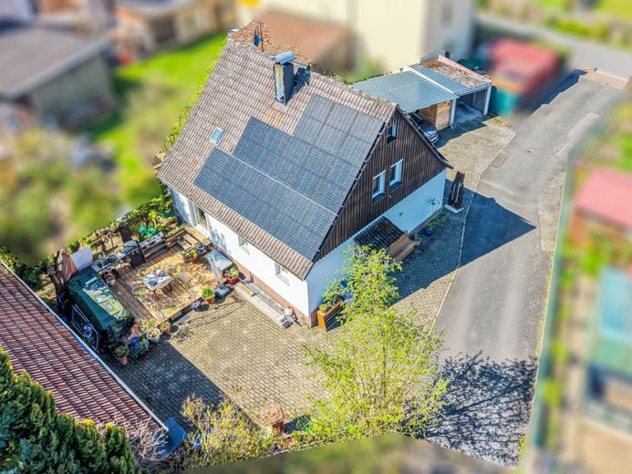 Einziehen und Wohlfühlen! - Saniertes EFH mit großem Garten u. Scheune in Schollbrunn (MSP) z.vk. – Photo 1