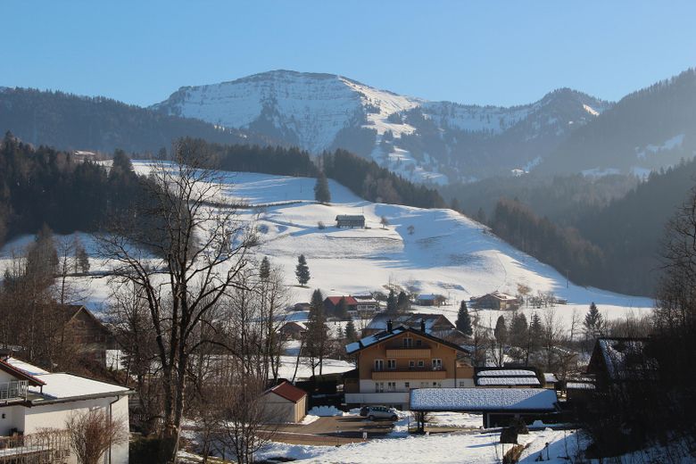 Privatverkauf EFH in Oberstaufen-Weißach, – Blick vom Norden auf´s Haus