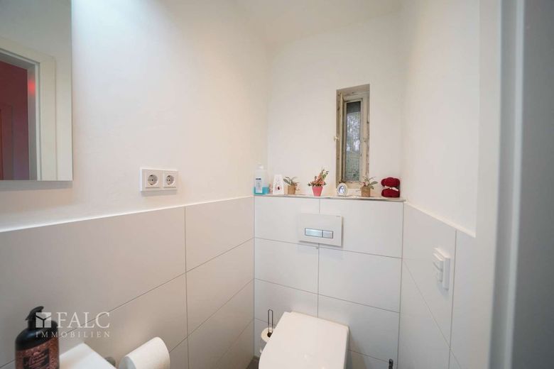 Viel Fläche, Garten und Ruhe... – Gäste WC