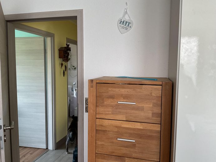 Gepflegtes Einfamilienhaus  mit Einliegerwohnung   . Stadtrand , Grenze zu Halver – AnkleideZimmer