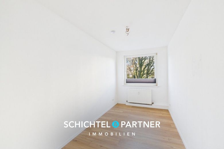 Neustadt | Modernisierte Eigentumswohnung mit Einbauküche und Balkon – S&amp;P | Arbeitszimmer