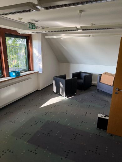 Attraktive Büro-und/oder Praxisfläche in zentraler Lage in Jesteburg zu vermieten – Foto 5