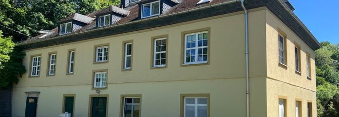 Interessante Wohnung im 1. OG mit EBK und großer Terrrasse