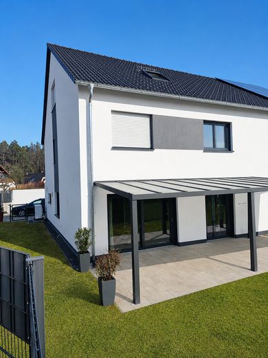 Moderne Doppelhaushälfte in bester Lage von Röthenbach a.d. Pegnitz – Ortsteil Renzenhof – Foto 1