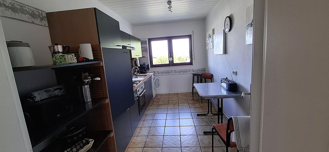 Zweifamilienhaus plus Appartement - Provisionsfrei – Küche Obergeschoss