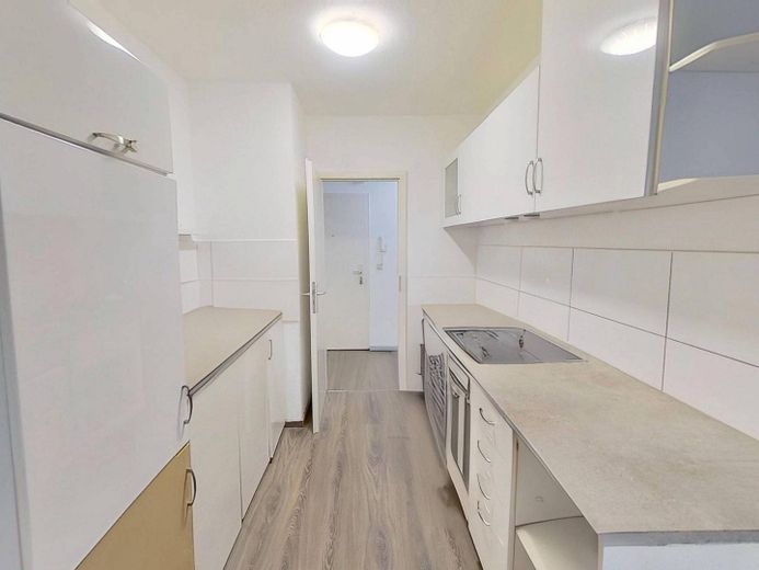 Attraktive, helle 3-Zimmer-Wohnung in Kaarst – Ansicht I: Küche (virtuell en…