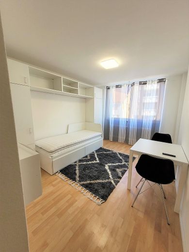 Möbliertes WG-Zimmer in zentraler Lage Singen – WG Zimmer - 17 qm