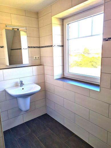 Sonnige 3- Zimmer Wohnung in Lohe- Rickelshof – Vollbad