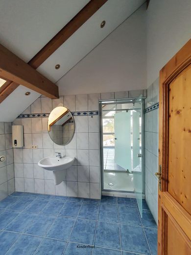 Due immobili versatili in un unico pacchetto /  È possibile anche la vendita separata! – Haus 8b - Kinderbad