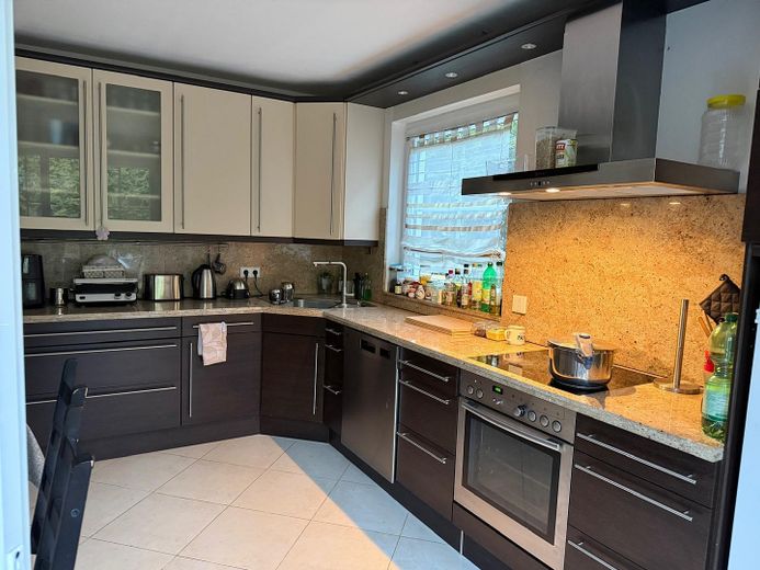 2 Wohneinheiten möglich – möbliertes Haus mit Poolprojekt & Potenzial – Foto 28