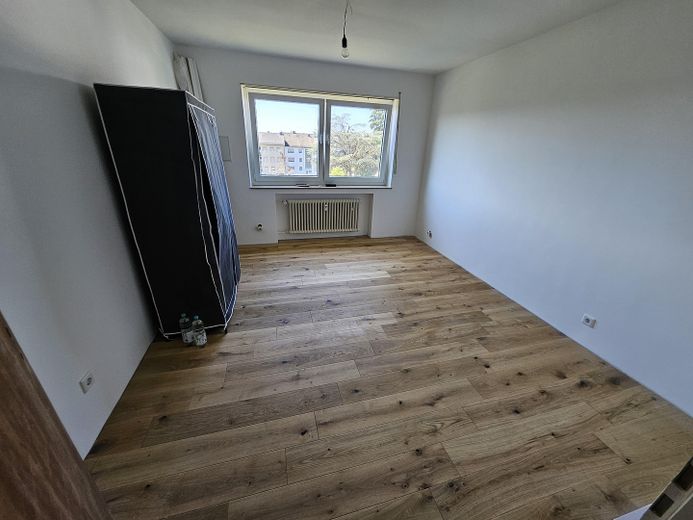 Exklusive 2-Zimmer-Wohnung mit Loggia und Einzelgarage – Erstbezug nach hochwertiger Renovierung – Foto 2