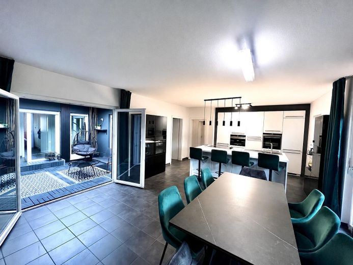 Einfamilienhaus| Außergewöhnlicher Atrium-Bungalow | A+ Energieeffizienz | barrierearm | von PRIVAT – फोटो 1