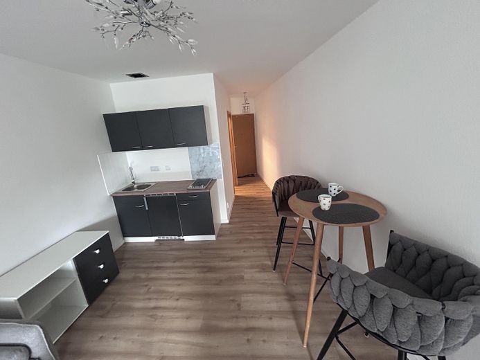 Elegante appartamento monolocale arredato a Norimberga-Zerzabelshof – primo utilizzo dopo una ristrutturazione completa – Foto 3