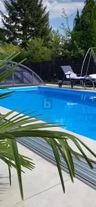 WOHNEN  &  VERMIETEN MIT GARTEN UND POOL – 1781199471_051cbdb.jpg