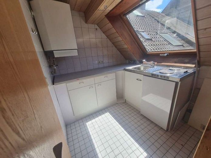 Vermietetes Wohn- und Geschäftshaus mit 22 Einheiten,  Top-Rendite in guter Lage – 17