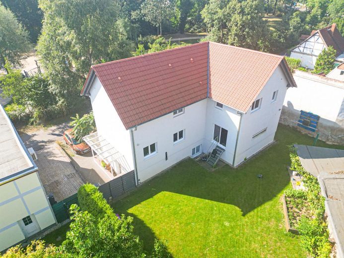 großes individuell erbautes Einfamilienhaus mit Einliegerwohnung in Pausndorf-Solar & Wärmepumpe – Haus
