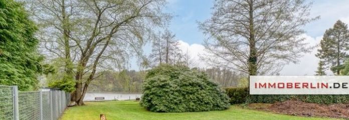 IMMOBERLIN.DE - Wassergrundstück! Fabelhaftes Bauland am Großen Zug in familienfreundlicher Lage