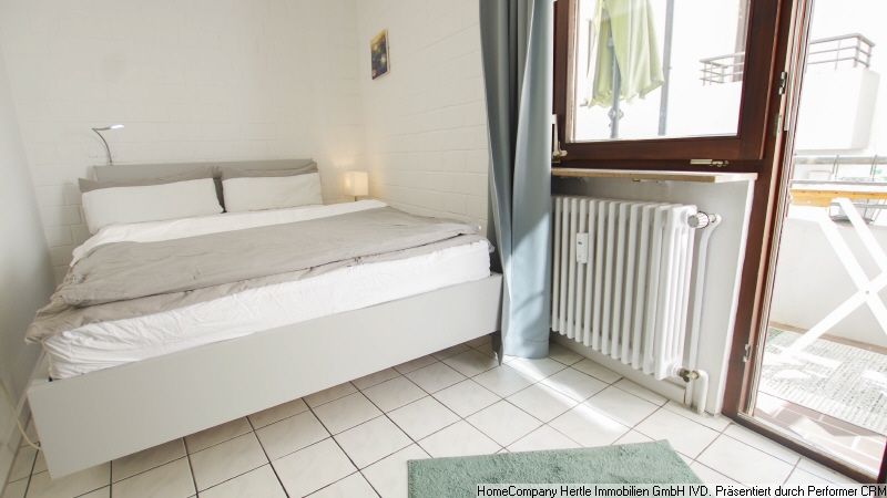 In voorbereiding: Stijlvol en comfortabel gemeubileerd met balkon aan de Schlossberg voor 3 maanden in de oude binnenstad, Freiburg – f2be644ba17af69f363210170810f81ec76109a0.jpg
