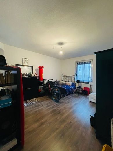 Geräumige Altbauwohnung in Stuttgart Ost – Zimmer