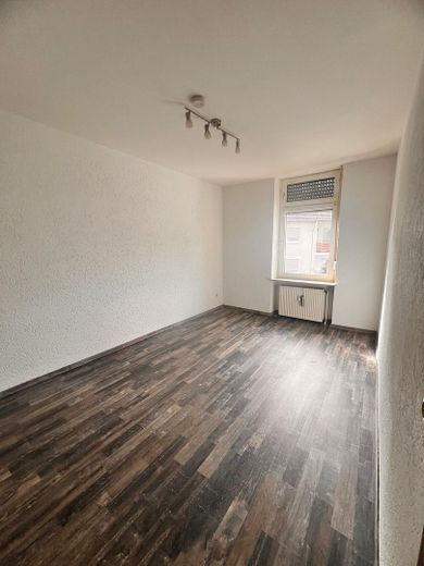 lichtdurchflutete 3 ZKB Wohnung nähe Stadtpark – Zimmer3