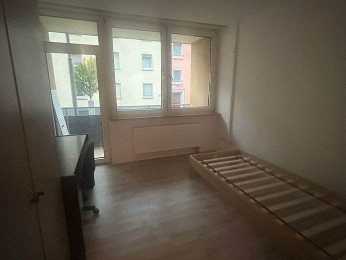 Schönes 1Z-Apartment mit 20qm, Pentryküche und Bad in super Lage von Kaiserslautern – फोटो 1