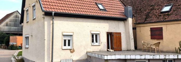 ¡Qué ganga! La casita de la abuela + el solar esperan nuevas posibilidades - FALC Immobilien