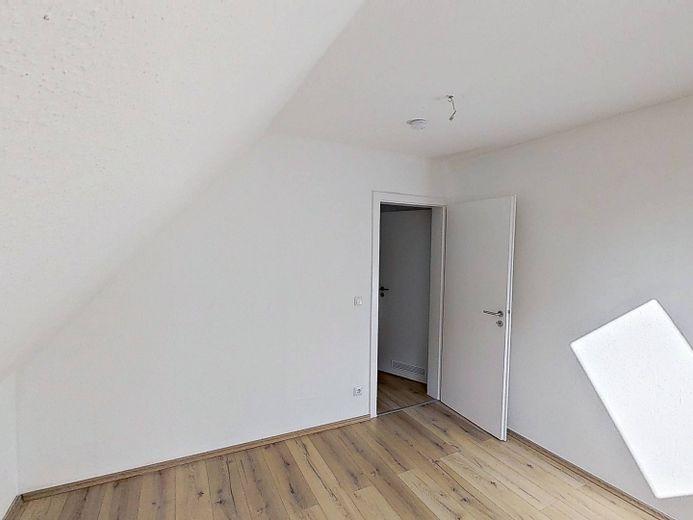 2-кім. кв. із садом - Затишне житло серед зелені – Ansicht II: Schlafzimmer
