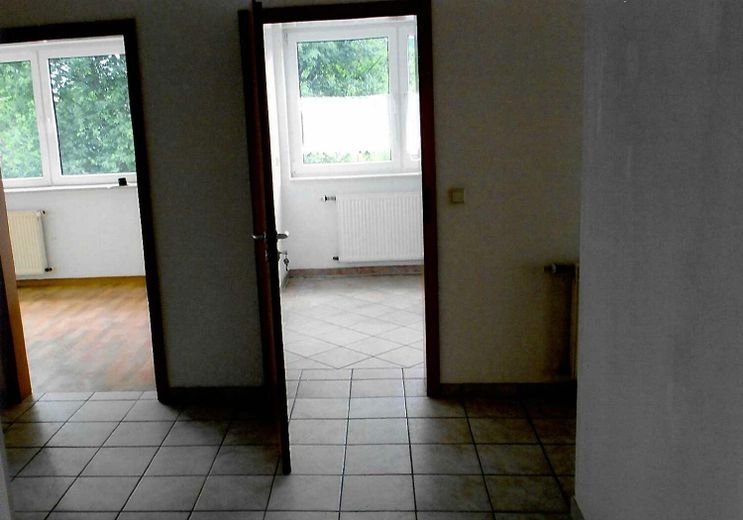 Helle 105 m² Wohnung mit Süd-Balkon, Stellplatz und ruhiger Lage – Foto 6
