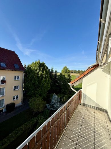 Yüksek kaliteli yenilenmiş 3 odalı çatı katı dairesi - Balkon ve Wilkau-Haßlau, Zwickau şehir sınırında sakin konum – Ausblick Balkon